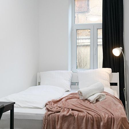 Affordable 5-Br Shared Apartment / Enkplatz U3 Getaway Viyana Dış mekan fotoğraf
