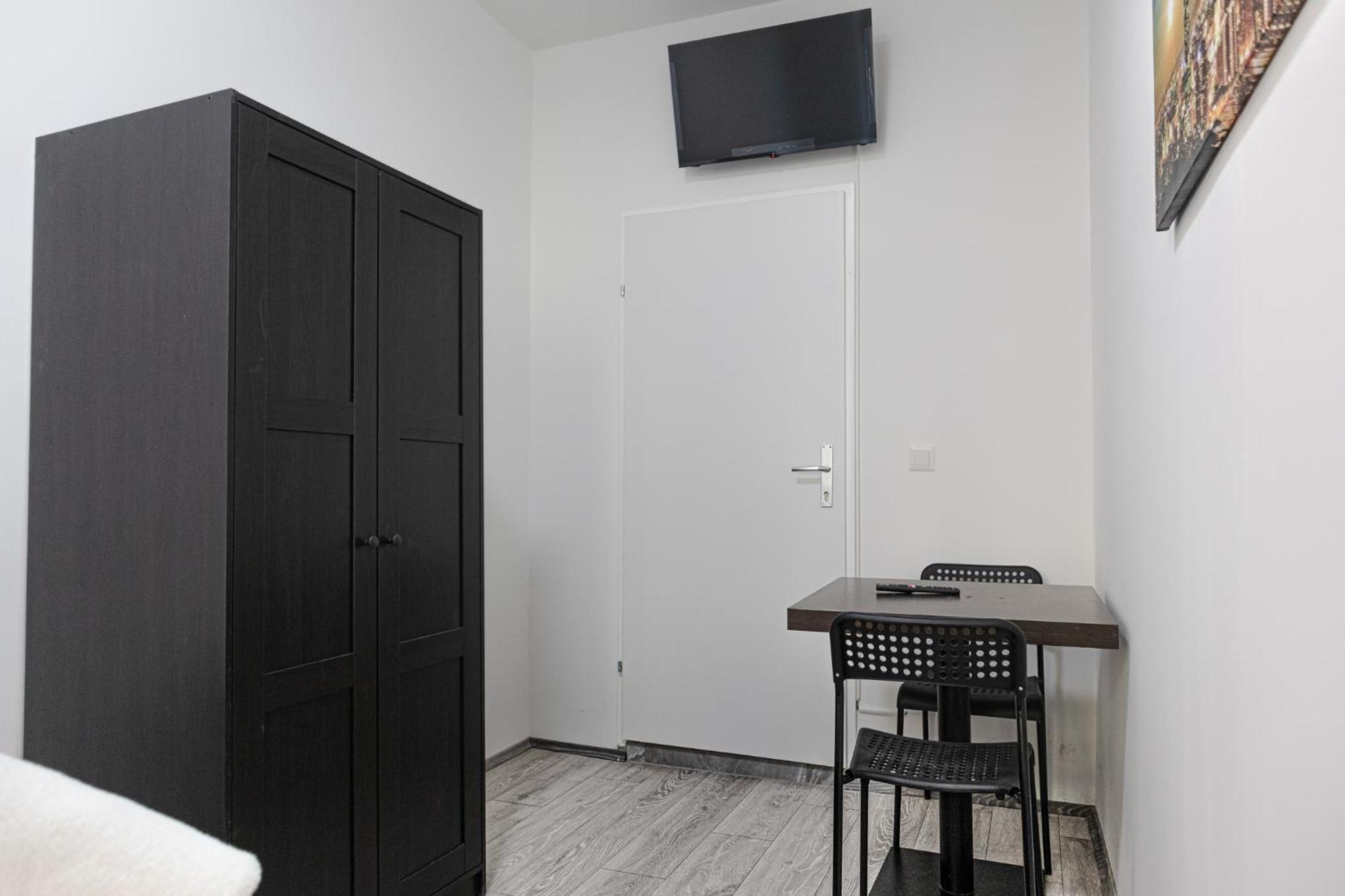 Affordable 5-Br Shared Apartment / Enkplatz U3 Getaway Viyana Dış mekan fotoğraf