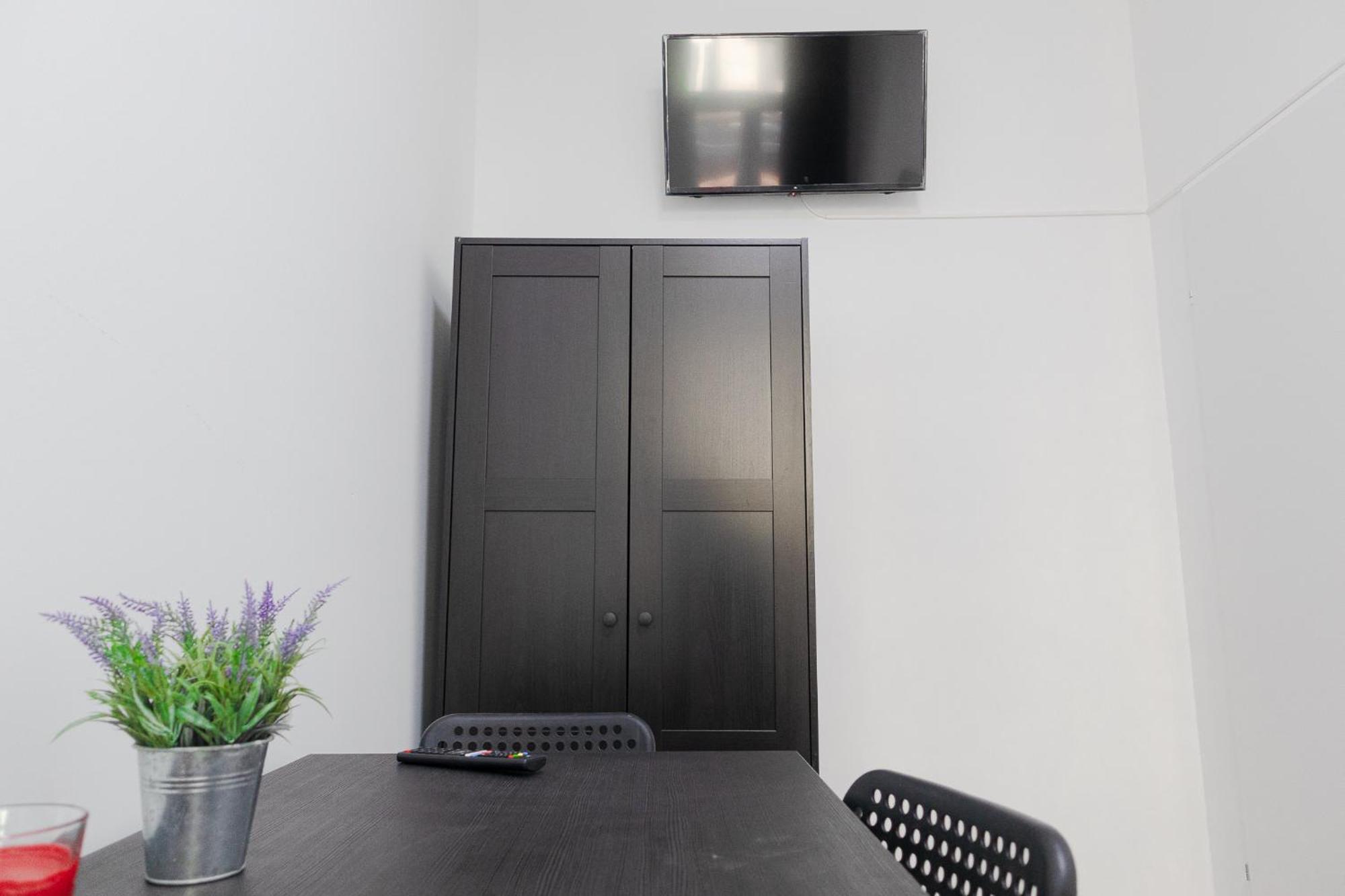 Affordable 5-Br Shared Apartment / Enkplatz U3 Getaway Viyana Dış mekan fotoğraf