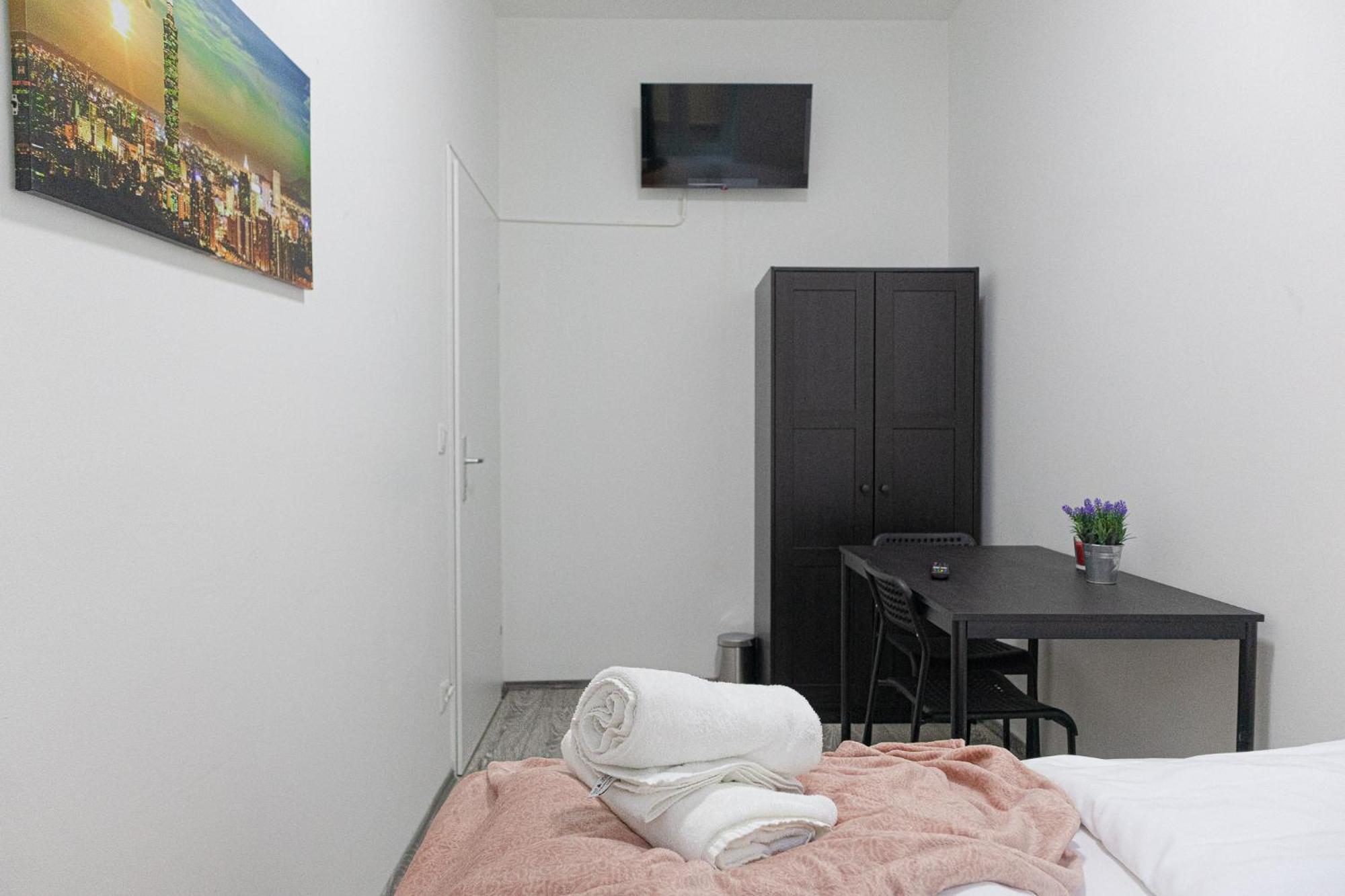 Affordable 5-Br Shared Apartment / Enkplatz U3 Getaway Viyana Dış mekan fotoğraf