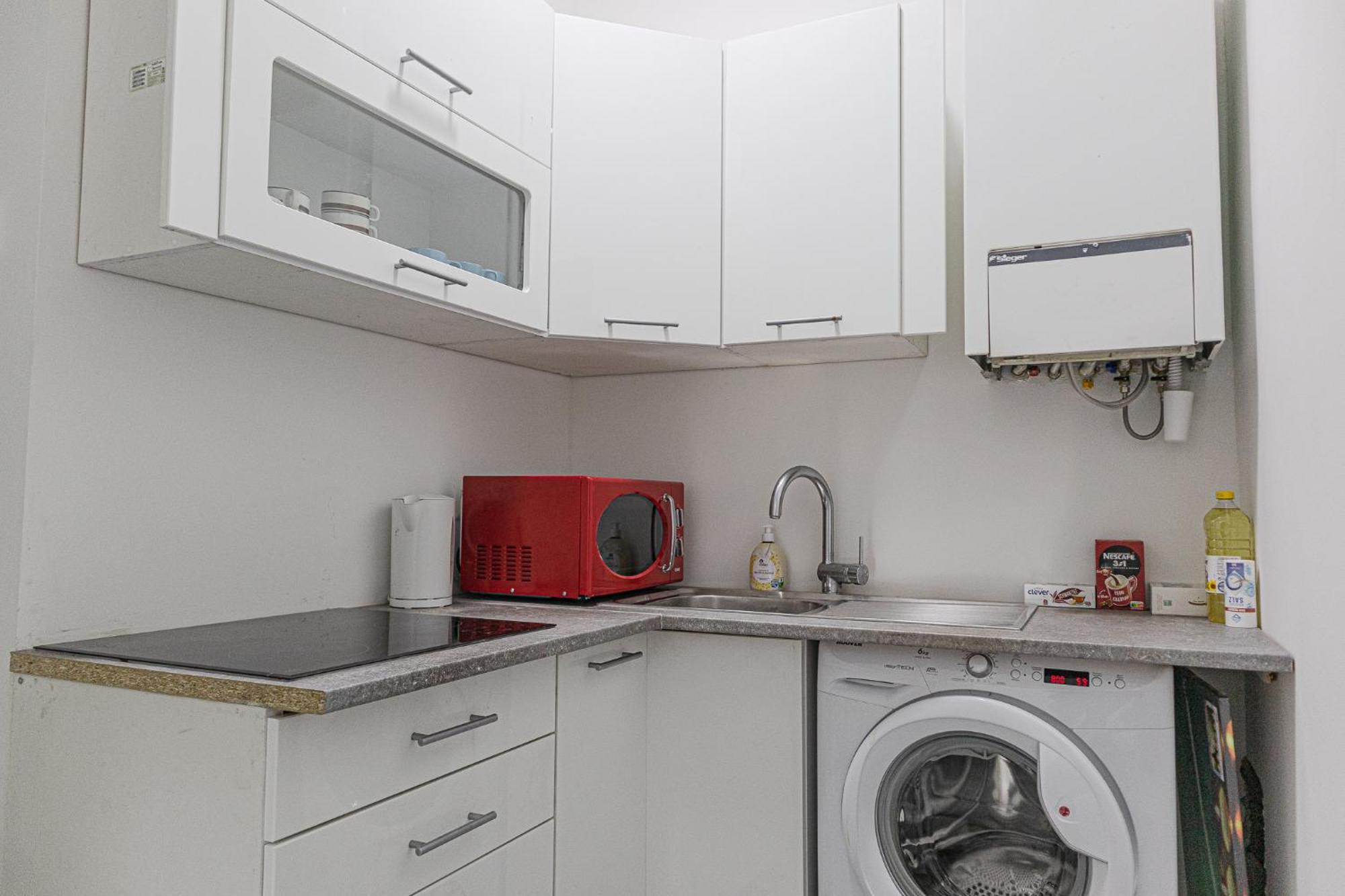 Affordable 5-Br Shared Apartment / Enkplatz U3 Getaway Viyana Dış mekan fotoğraf